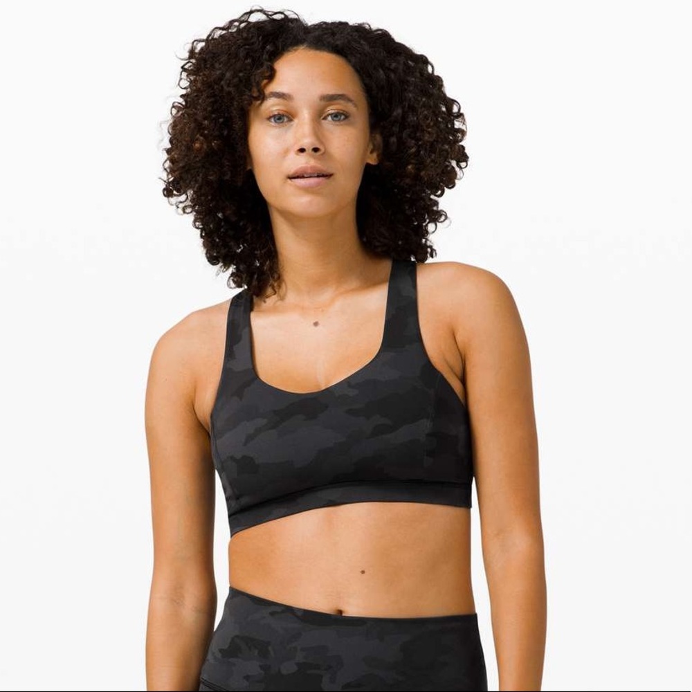 lululemon free to be serene bra SZ 6
